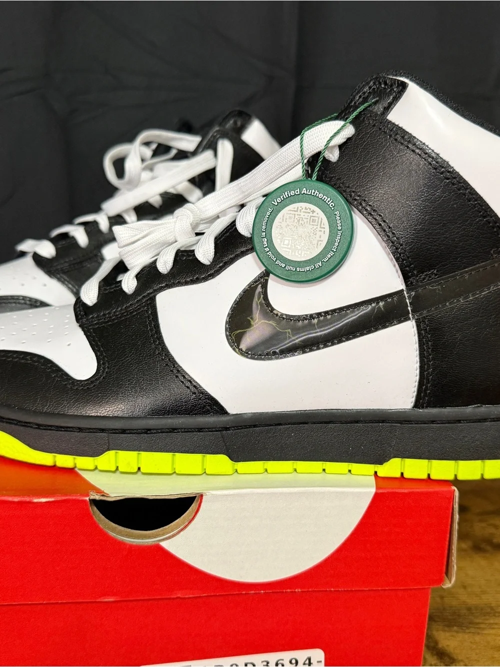 Nike Dunk Hi White Black Electric Panda New with Box